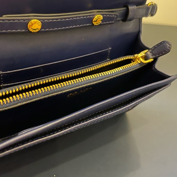 💯Authentic PRADA WOC wallet on chain (Blue) - Picture 8 of 14